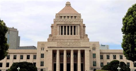 緊急事態条項新設など優先議論を 自民、現行憲法の「欠落」指摘 - 産経ニュース