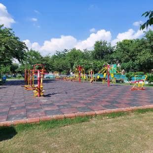 396 Sq-m Residential Plot & Land for Sale in Block A Sector 51,Noida ...