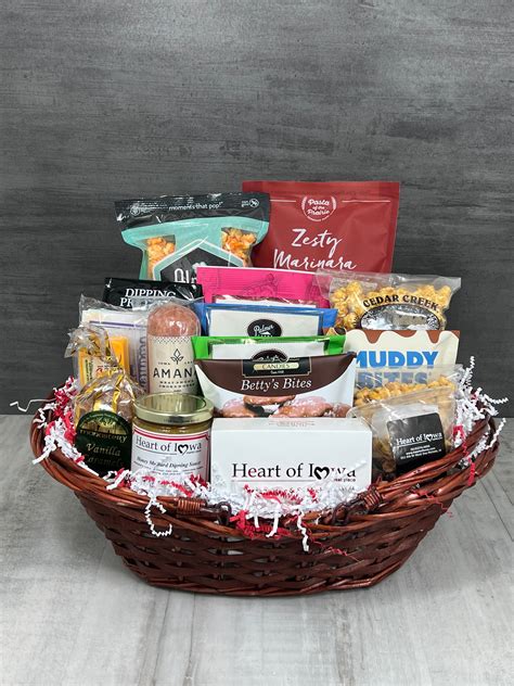 Iowa Sensation Gift Basket – Heart of Iowa Market Place
