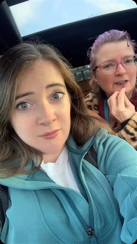 Renee Winter (@imredheadwinter) • Instagram photos and videos