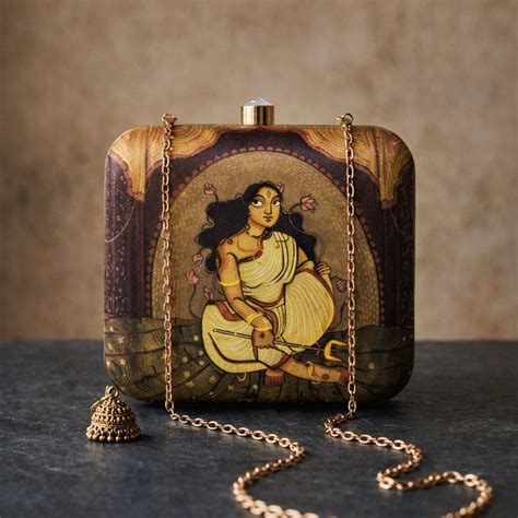 Artklim Divine Warrior Heritage Printed Clutch