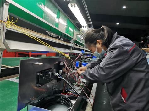 在岗55人