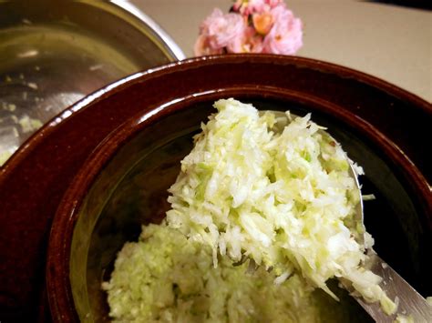 Step-by-Step: Traditional Basic Sauerkraut In A Crock