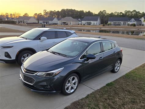 Review: 2017 Chevy Cruze Hatchback (Premier, 1.4T/6A) | GM Inside News ...