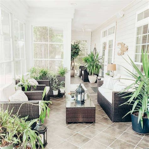 Stylish and Comfortable Furniture Ideas for Your Sunroom