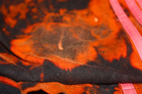 Say Goodbye to Orange Stains: Tricks to Remove them from Clothes - My Heart Lives Here