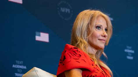 Kellyanne Conway Meets With Prosecutors as Trump Inquiry Escalates ...