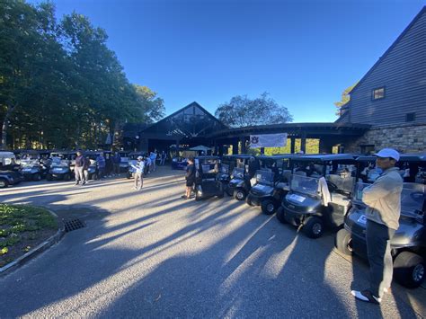 Moore’s Mill Club vs. Auburn University Club: Which Gol