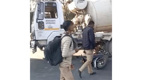 Thane: 16-year-old dies in a bike accident at Pokharan Road