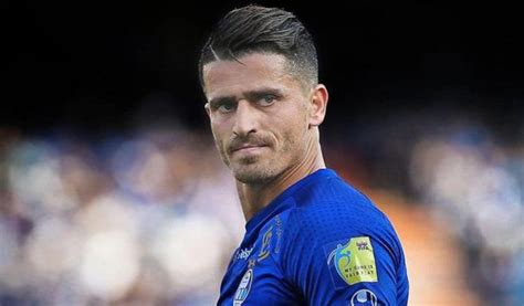 Iran arrests footballer over government criticism