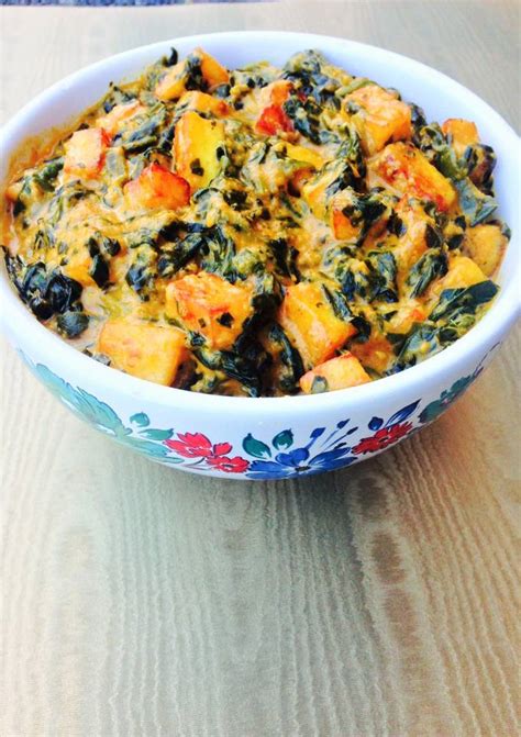 Saag Paneer Recipe by Beula Pandian Thomas - Cookpad