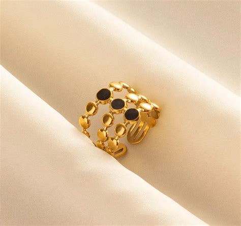 Triple Layer Gold Ring with Black Stone – Eché
