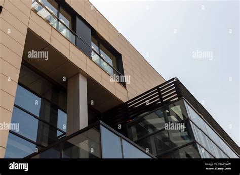 Commercial Building Windows 的图像结果