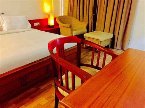 Hotel Centre Point - Coming closer to everywhere...