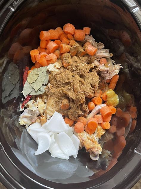 30-Hour Chicken Bone Broth Soup : r/soup