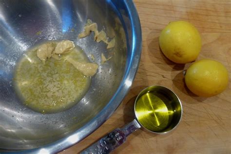 Cracked Pepper: Lemony Green Beans with Toasted Almonds