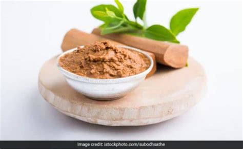 Sandalwood For Skin: स्किन की हर समस्या का समाधान है चंदन, जानें ...