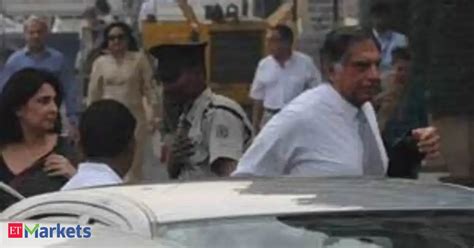 R K Krishna Kumar retires from Indian Hotels Company - The Economic Times