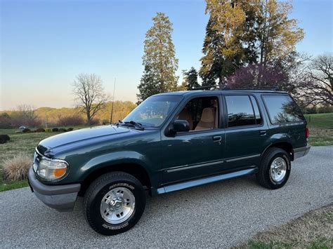 Well-Preserved 1995 Ford Explorer XLT Up For Auction