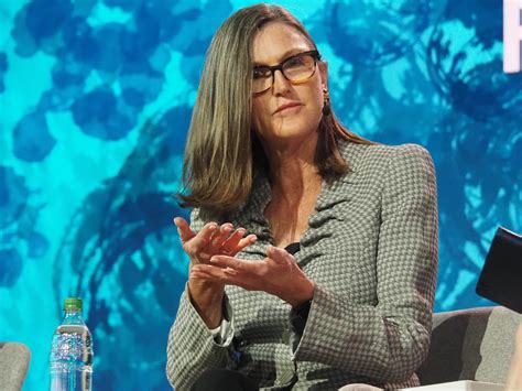 Ripple, XRP Price News: SEC Rally Cools as XRP Drops 2% on Heavy Profit ...