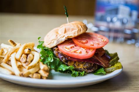 Explorer’s Choice – Nutz Deep Burgers | Explore Marshfield