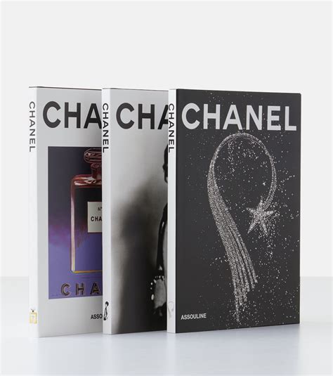 Chanel set of 3 books in multicoloured - Assouline | Mytheresa