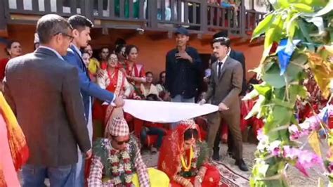 Baratis fall on groom and bride following a fight amid rituals; watch