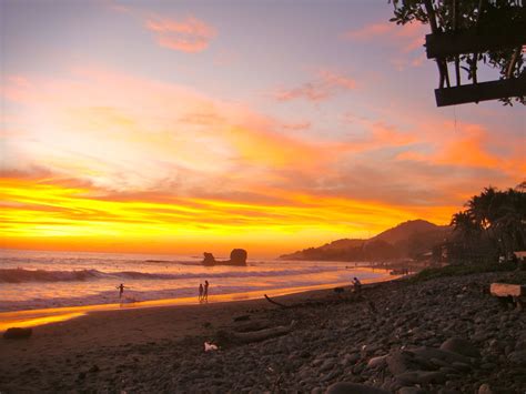 El Tunco Beach, El Salvador | Beautiful beaches, Places to go ...