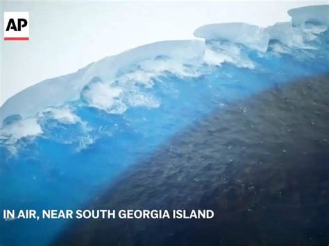 A rare megaberg five times bigger than Mt Everest is nearing South ...