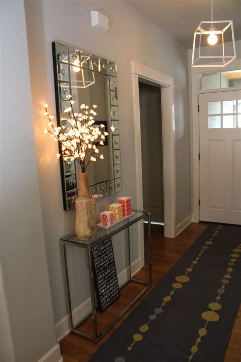 Small Entryway Decor: Table, Runner, Mirror