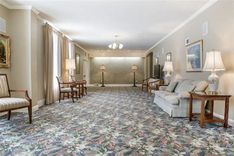 Divine Mercy Funeral Home | Fort Wayne