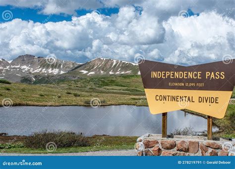 Independence Pass in Colorado Editorial Photo - Image of view ...