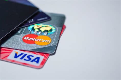 银行卡工资素材-银行卡工资图片-银行卡工资素材图片下载-觅知网