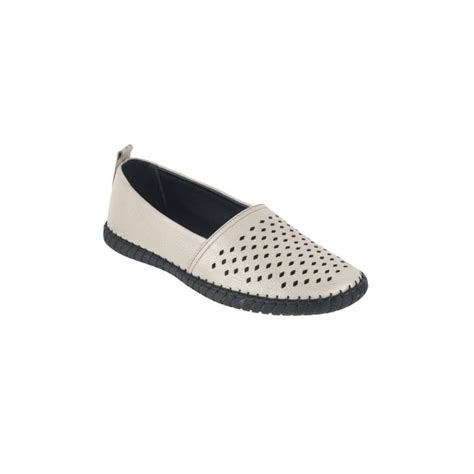 Buy Mochi Women Off-White Casual Ballerinas Online | SKU: 31-758-66-36 ...