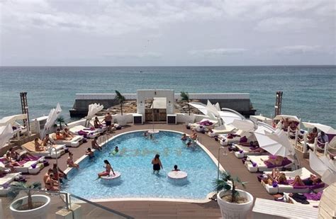 Don’t eat, just drink - Reviews, Photos - Bikini Beach Club - Tripadvisor