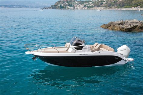 Ranieri International NEXT 220 SH - PAMBOLI - D'OR BOATS