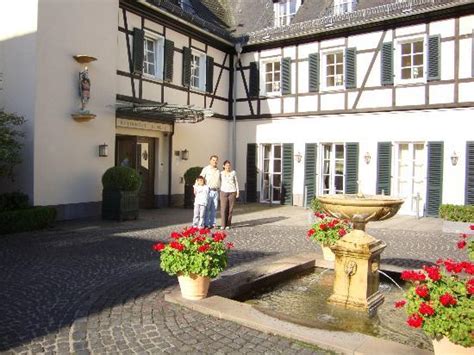 RHEINHOTEL SCHULZ (Unkel) - Hotel Reviews, Photos, Rate Comparison ...