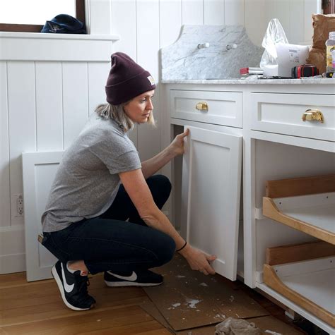 How To Paint Kitchen Cabinets By Hand Diy Tips From Two Experts