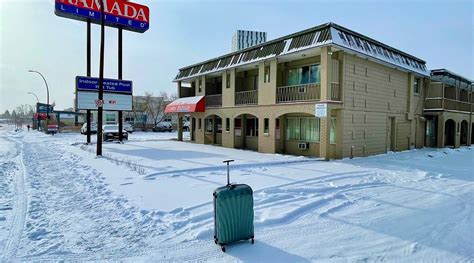 RAMADA LIMITED CALGARY NORTHWEST (Alberta) - Motel Reviews, Photos ...