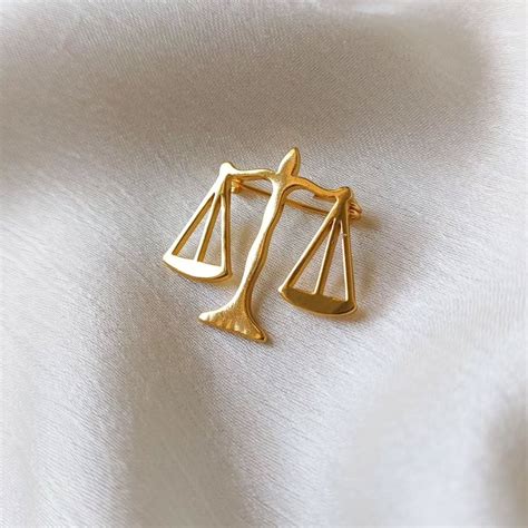 Timeless Advocate lapel Pin Brooch – 22 Carat Gold Plated & Anti-Tarni