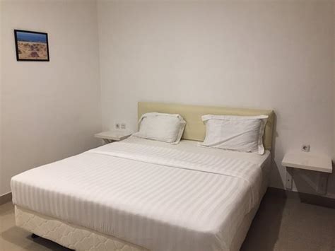 MORIKA INN (Waikabubak) - Lodging Reviews, Photos, Rate Comparison ...