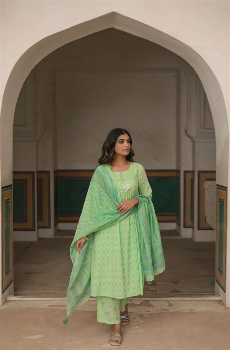 Reva Set- Light Green Printed Pure Cotton Kurta Set With Dupatta – na-av
