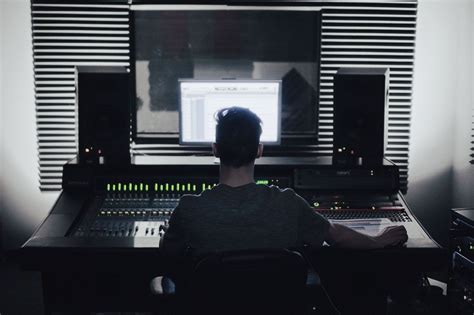 Sound Design 101 | What Is Great Sound Design in Filmmaking | Wedio
