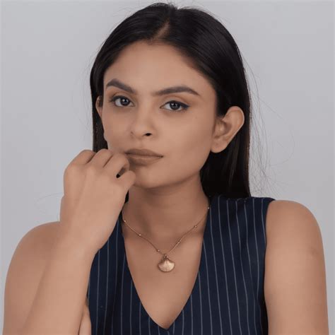 Shell Chic Necklace – Sleshe Jewels