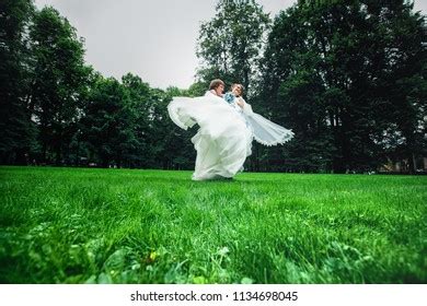 Karate Bride 的图像结果