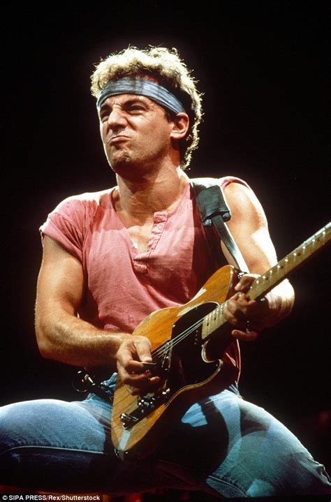 Bruce Springsteen reveals his battle against crippling depression in ...
