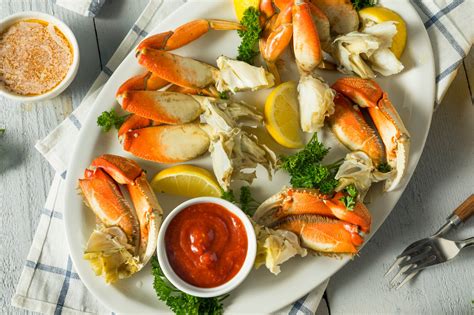 Dungeness Crab Clusters – New York Steak & Seafood Co.