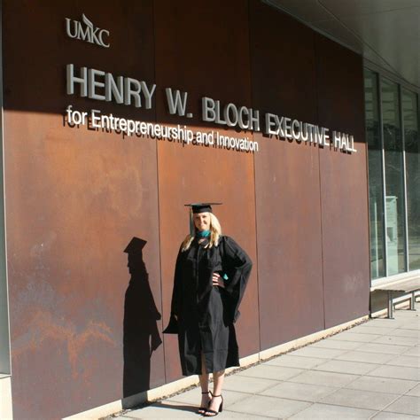 Jenna Ridge on LinkedIn: #umkcgrad #2022roos