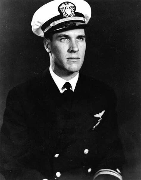 Thomas Hudner, Who Crashed his Plane to Save a Friend he Was Awarded ...