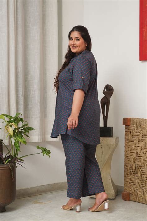 Booti Print Classic Blue Collared Co-Ord Set – Nangaliaruchira